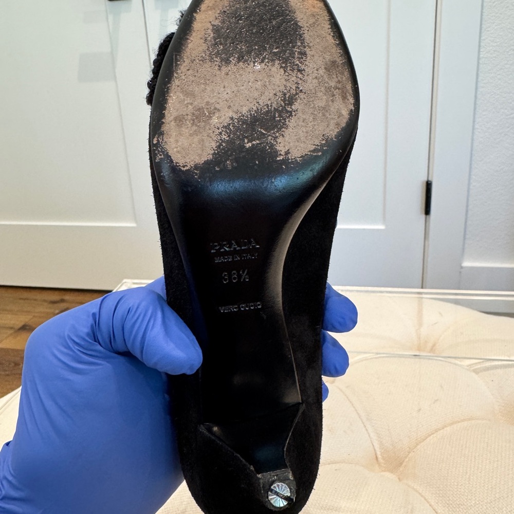 Prada Black Suede Beaded Embellished Pointed-Toe Heels (38.5) - Picture 9 of 13